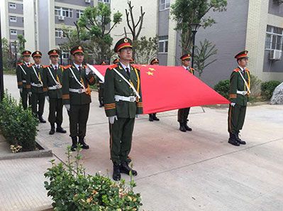 国歌嘹亮,红旗招展--热烈祝贺天虹公司圆满举行了新工业园揭牌仪式和升旗仪式